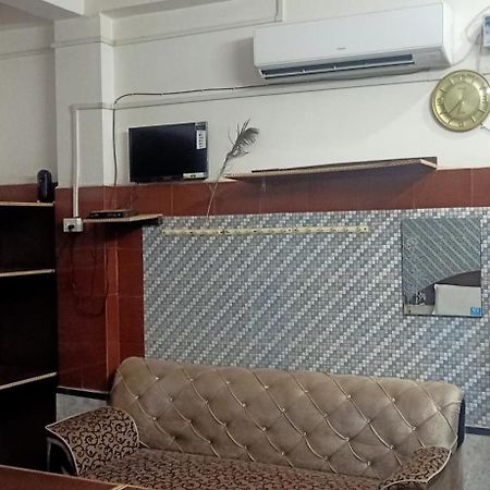 Oyo Om Sai Guest House Mainpuri Zewnętrze zdjęcie